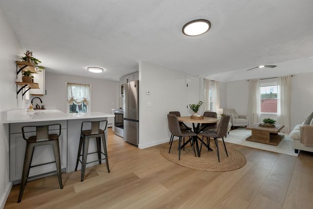 9 Elm Street, Milton, NH 03851