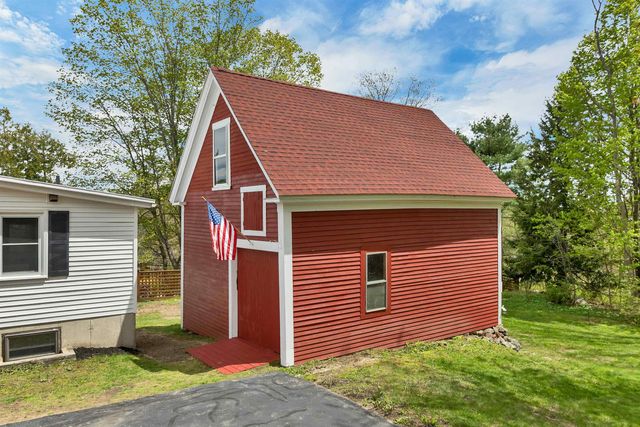 9 Elm Street, Milton, NH 03851