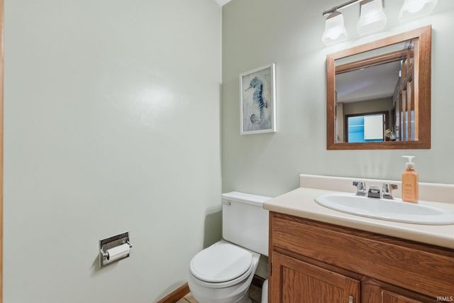 5323 Finch Lane, Fort Wayne, IN 46818