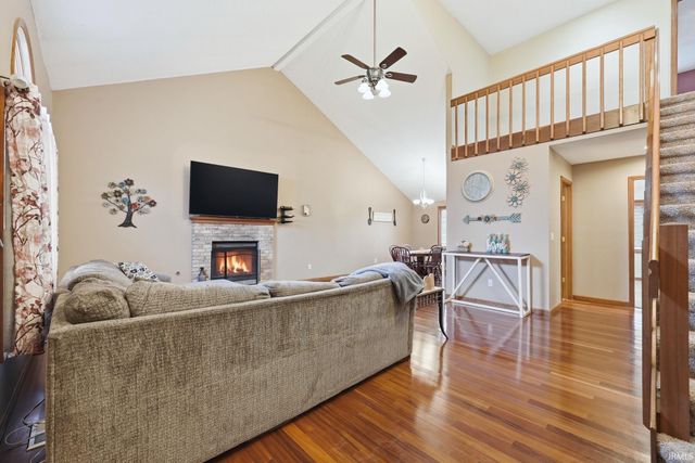 5323 Finch Lane, Fort Wayne, IN 46818