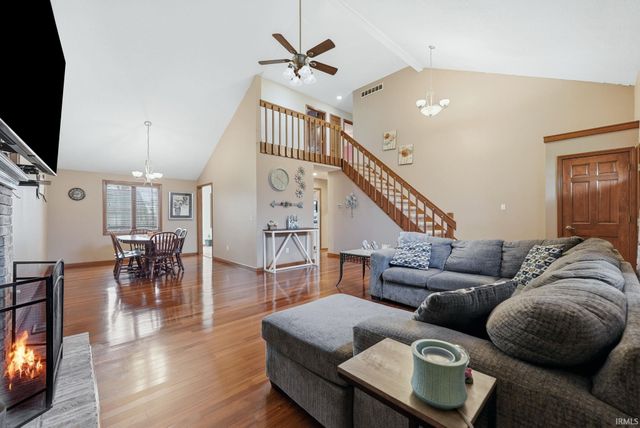 5323 Finch Lane, Fort Wayne, IN 46818