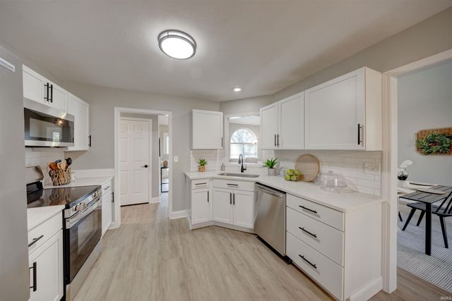 238 S Balthazar Drive, Santa Claus, IN 47579
