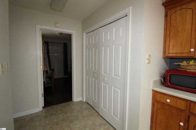 152 Timberlake Drive, Inman, SC 29349