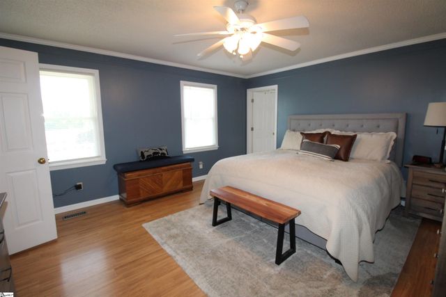 152 Timberlake Drive, Inman, SC 29349
