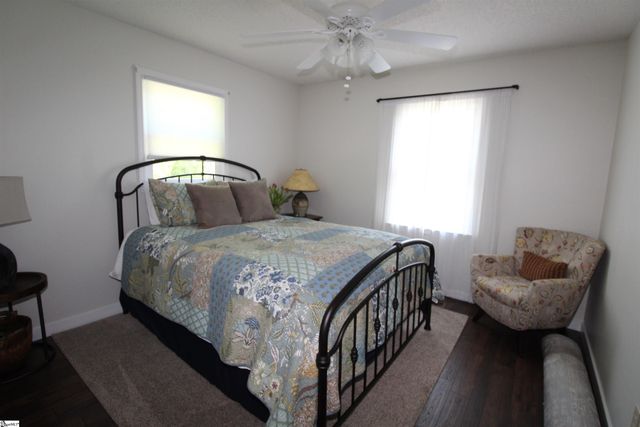 152 Timberlake Drive, Inman, SC 29349