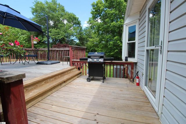 152 Timberlake Drive, Inman, SC 29349