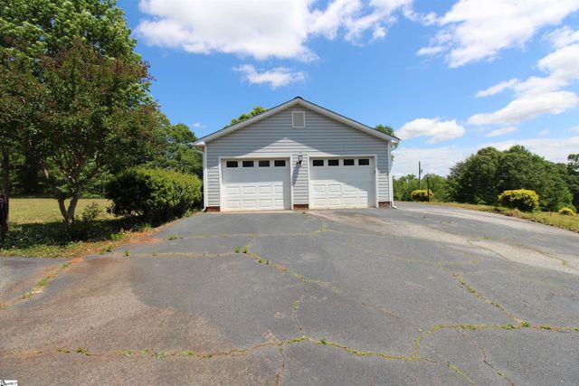 152 Timberlake Drive, Inman, SC 29349