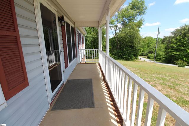 152 Timberlake Drive, Inman, SC 29349