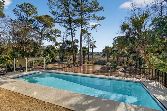 3335 Cottonfield Drive, Mount Pleasant, SC 29466