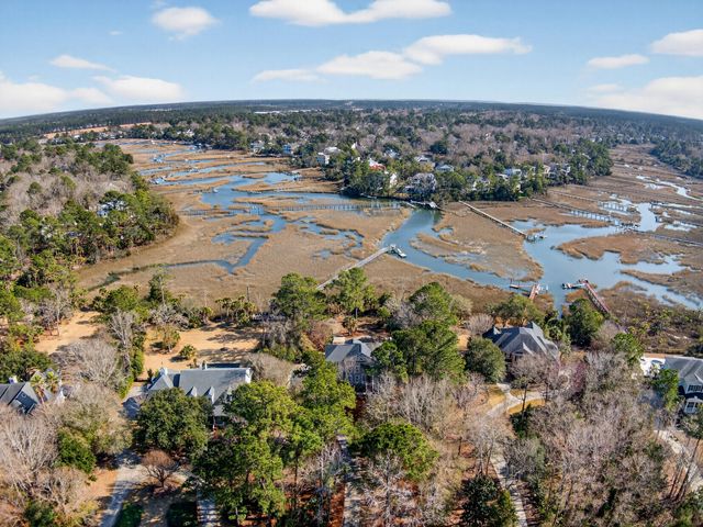 3335 Cottonfield Drive, Mount Pleasant, SC 29466