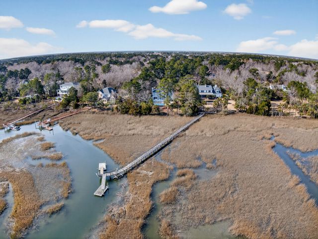 3335 Cottonfield Drive, Mount Pleasant, SC 29466