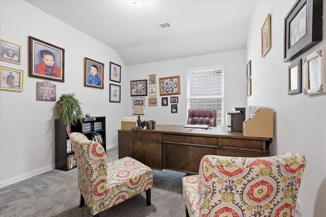 309 Ridge Drive, Justin, TX 76247