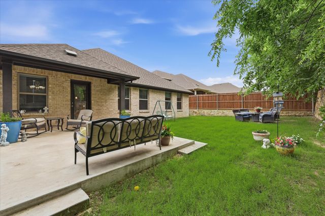 309 Ridge Drive, Justin, TX 76247
