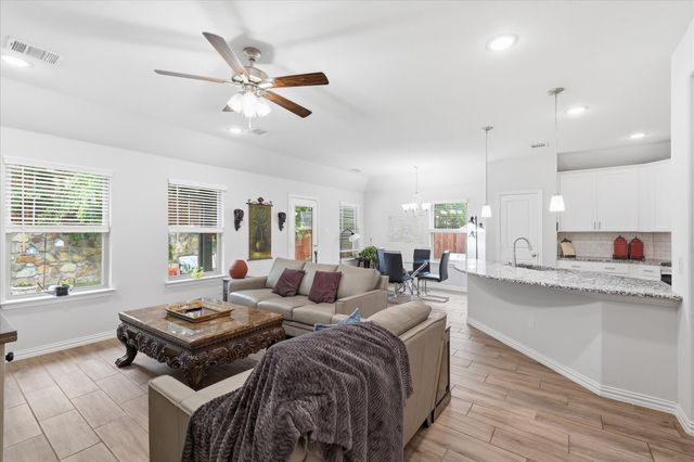 309 Ridge Drive, Justin, TX 76247