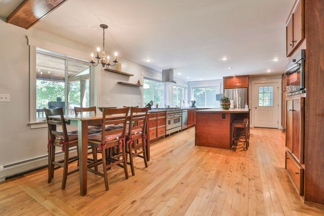 10 Sargent Road, Brookline, NH 03033