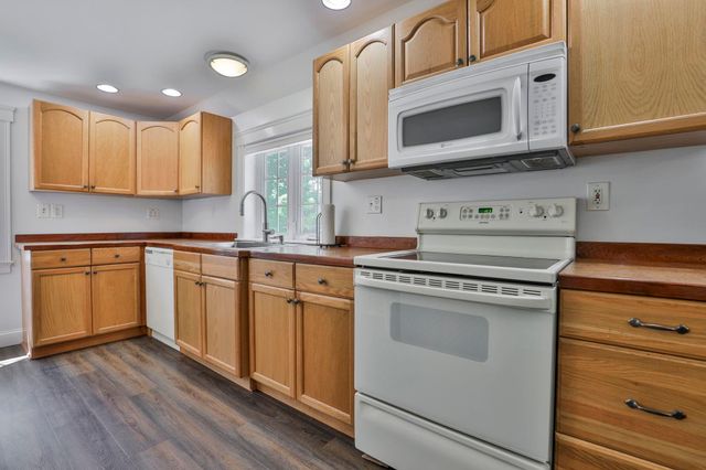 10 Sargent Road, Brookline, NH 03033