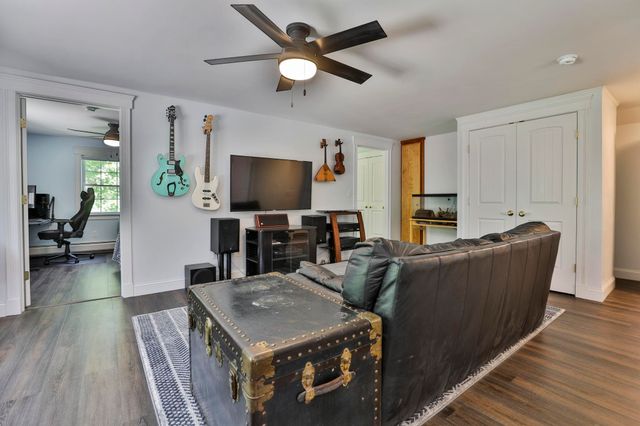 10 Sargent Road, Brookline, NH 03033