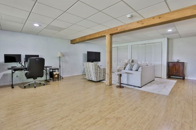 10 Sargent Road, Brookline, NH 03033
