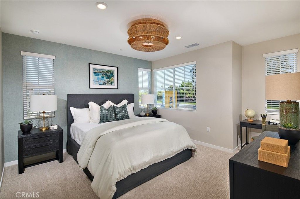 Image 8 of property listing at 5922 Rockport Rd, Eastvale, CA 92880