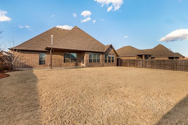 1432 Glenolde Place, Edmond, OK 73003