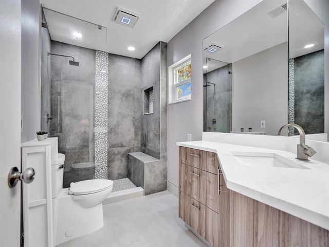 3811 NE 26TH Avenue, Lighthouse Point, FL 33064