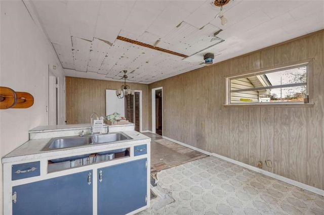 18 Spring Street, Gainesville, GA 30501