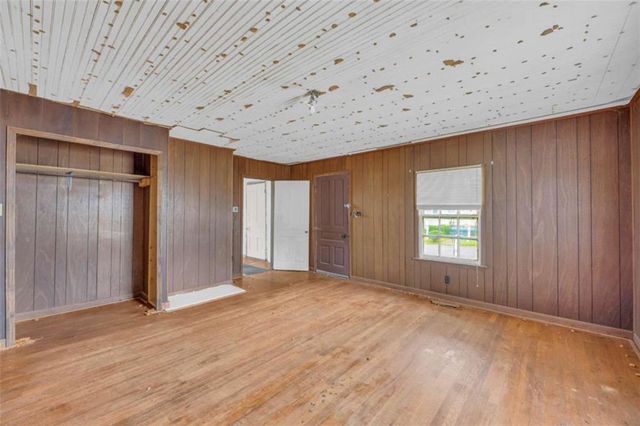 18 Spring Street, Gainesville, GA 30501