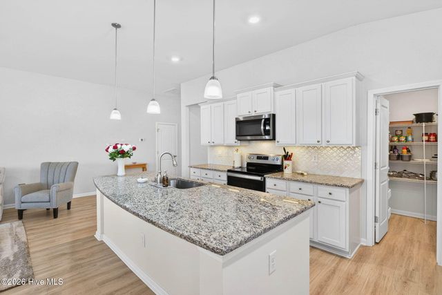 8711 Nottoway Avenue NW, Calabash, NC 28467