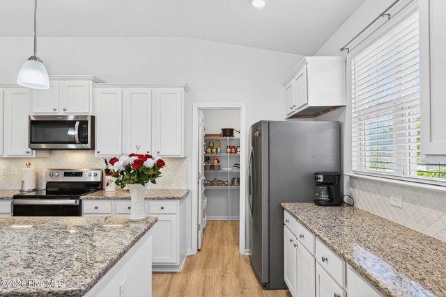 8711 Nottoway Avenue NW, Calabash, NC 28467