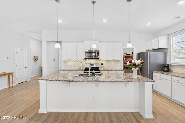 8711 Nottoway Avenue NW, Calabash, NC 28467