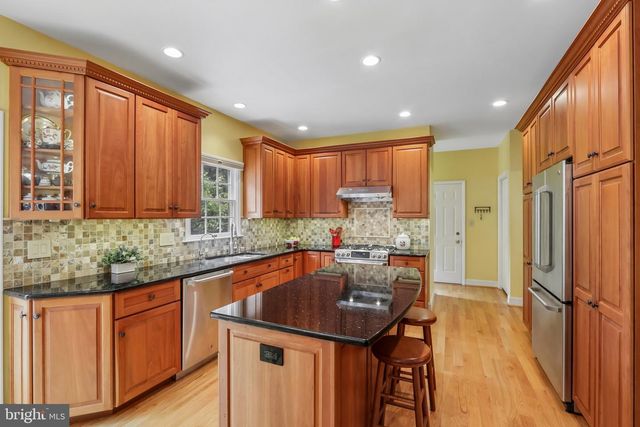 150 AINTREE LN, Hockessin, DE 19707