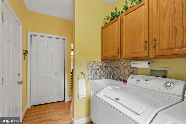 150 AINTREE LN, Hockessin, DE 19707