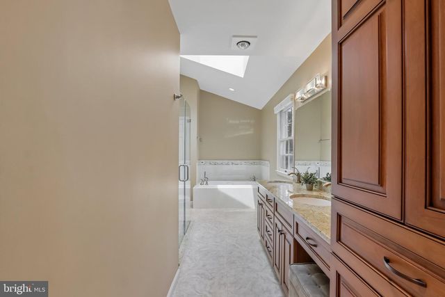 150 AINTREE LN, Hockessin, DE 19707