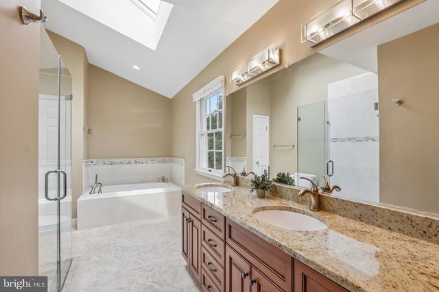150 AINTREE LN, Hockessin, DE 19707