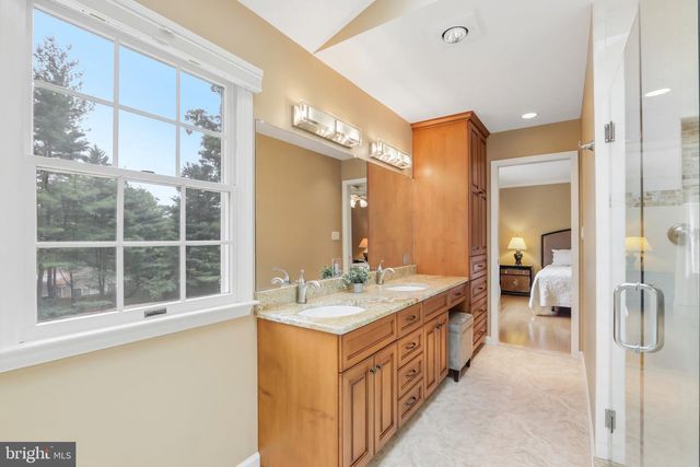150 AINTREE LN, Hockessin, DE 19707