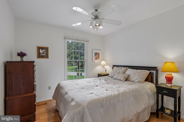 150 AINTREE LN, Hockessin, DE 19707