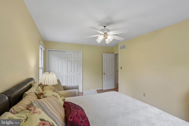 150 AINTREE LN, Hockessin, DE 19707