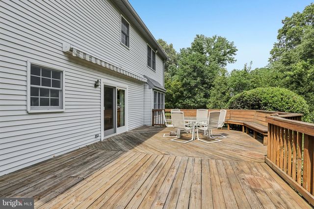 150 AINTREE LN, Hockessin, DE 19707
