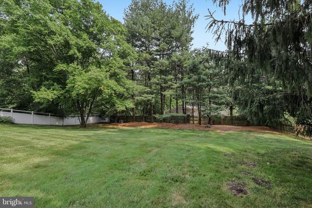 150 AINTREE LN, Hockessin, DE 19707