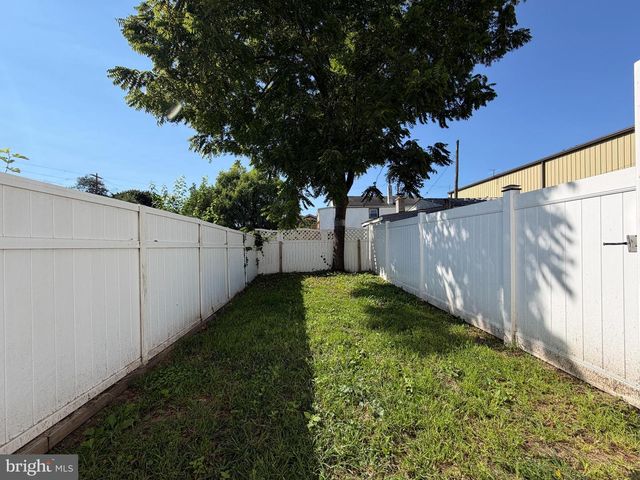 918 ELIZABETH ST, Lebanon, PA 17042