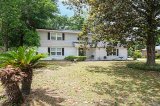 8233 Monticello Dr, Pensacola, FL 32514
