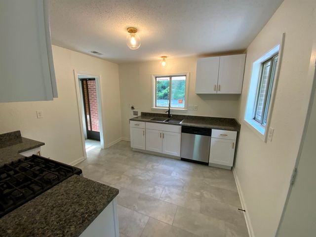 2729 WOODLAWN TER, Memphis, TN 38127