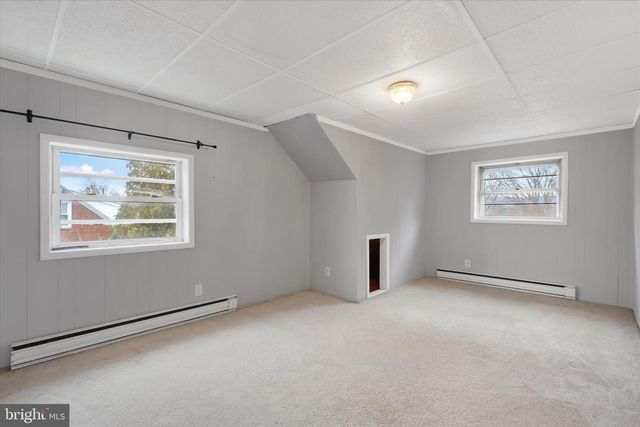 5020 SUNSET DR, Harrisburg, PA 17112