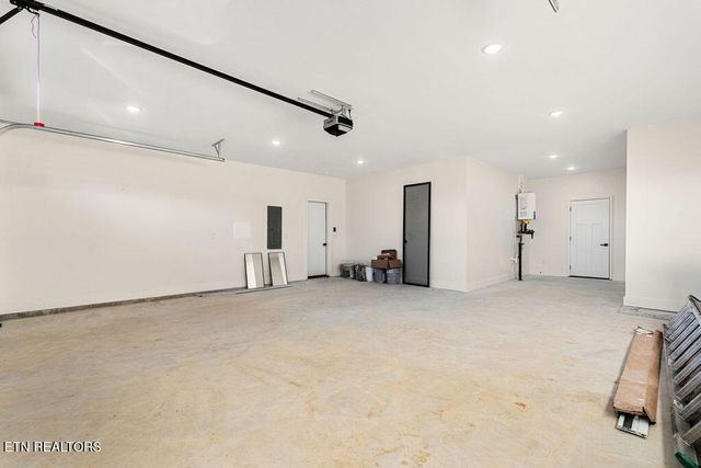 10641 High Meadow Drive, Knoxville, TN 37932