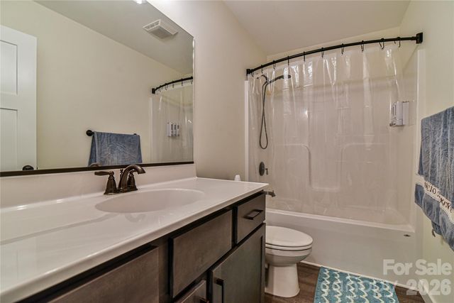 33 Ben Lippen Road, Asheville, NC 28806