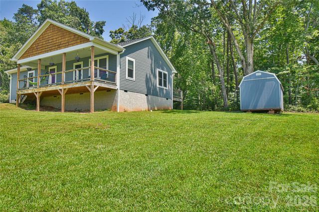 33 Ben Lippen Road, Asheville, NC 28806