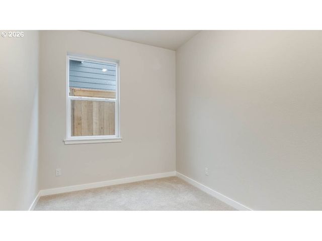 9422 Se Crystal Rose St, Gresham, OR 97080