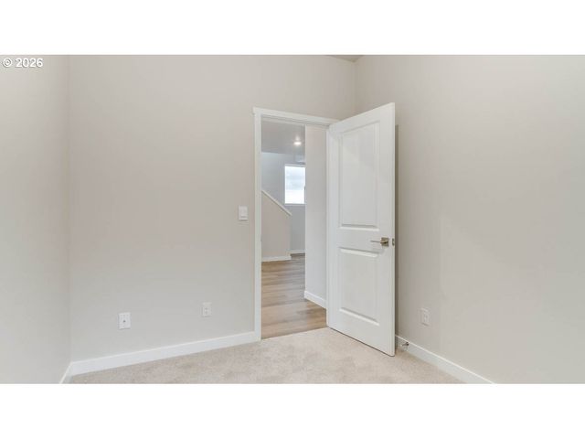 9422 Se Crystal Rose St, Gresham, OR 97080