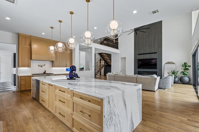 1120 Excalibur Boulevard, Lewisville, TX 75056