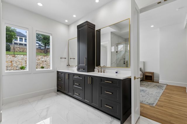 1120 Excalibur Boulevard, Lewisville, TX 75056